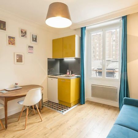 Bed and Breakfast Les Toits De Paris Exterior foto