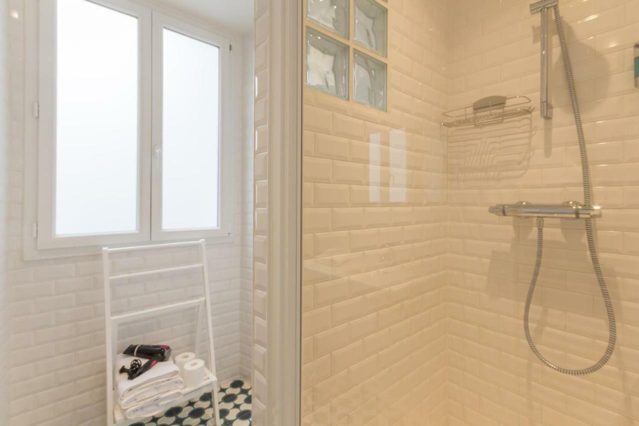 Bed and Breakfast Les Toits De Paris Exterior foto