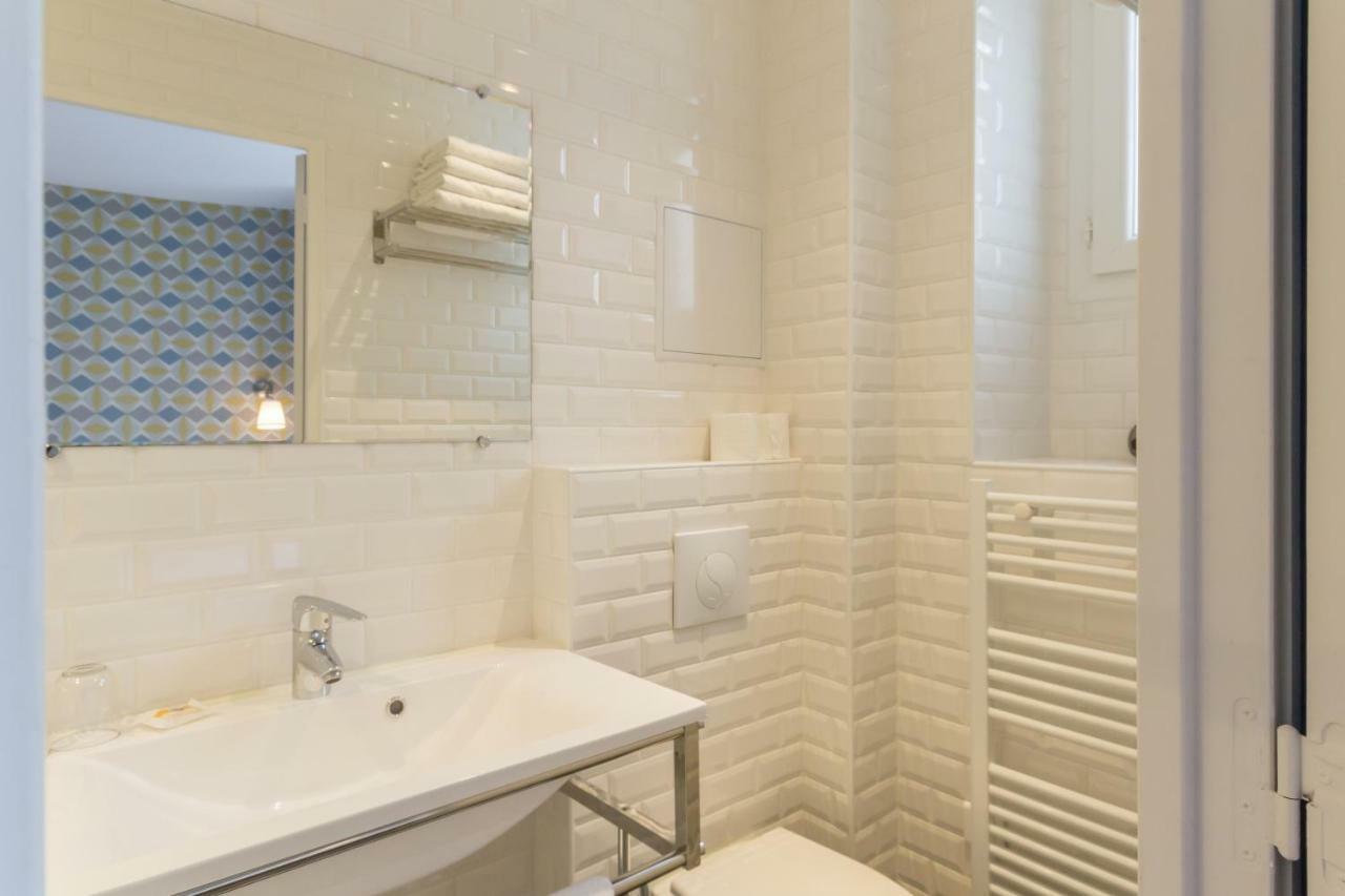 Bed and Breakfast Les Toits De Paris Exterior foto