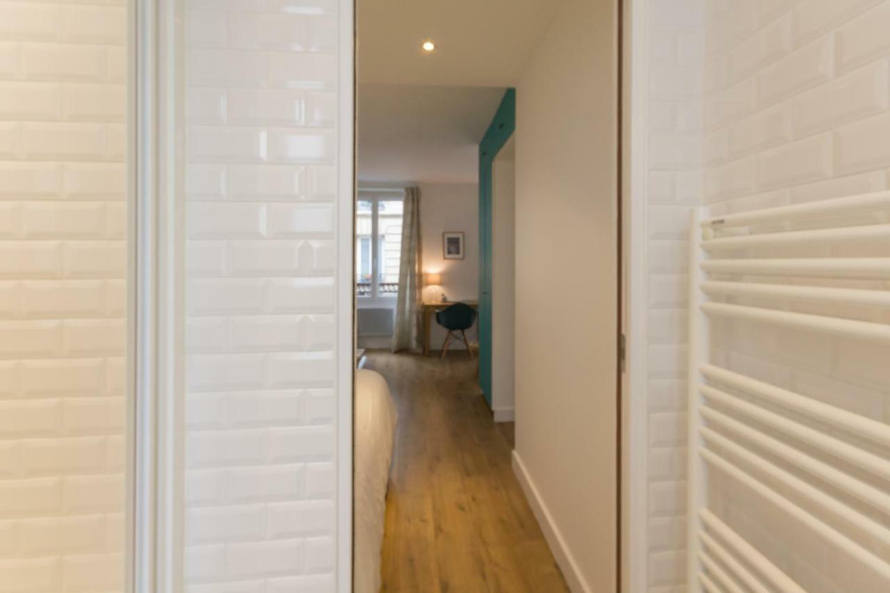 Bed and Breakfast Les Toits De Paris Exterior foto
