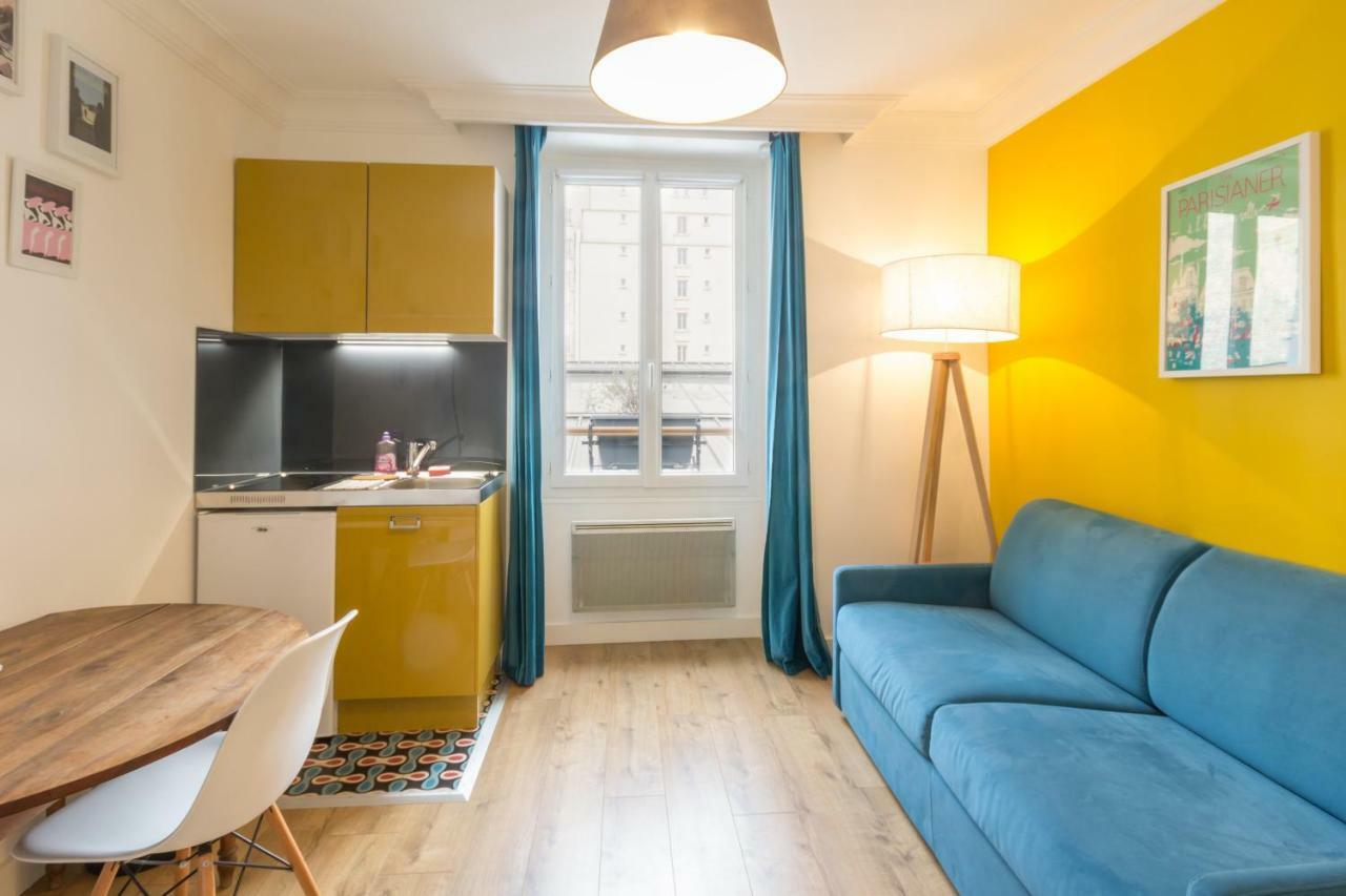 Bed and Breakfast Les Toits De Paris Exterior foto