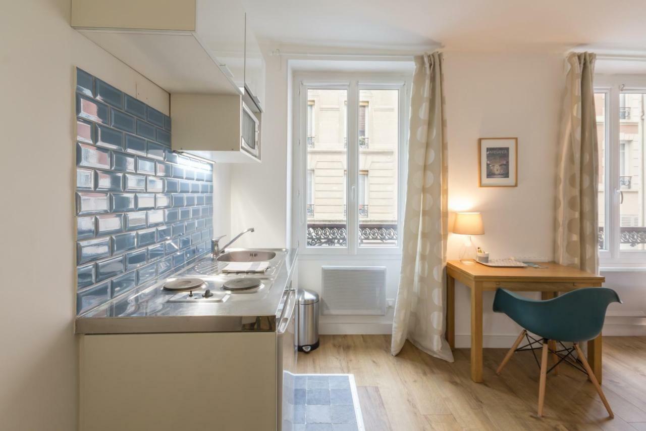 Bed and Breakfast Les Toits De Paris Exterior foto
