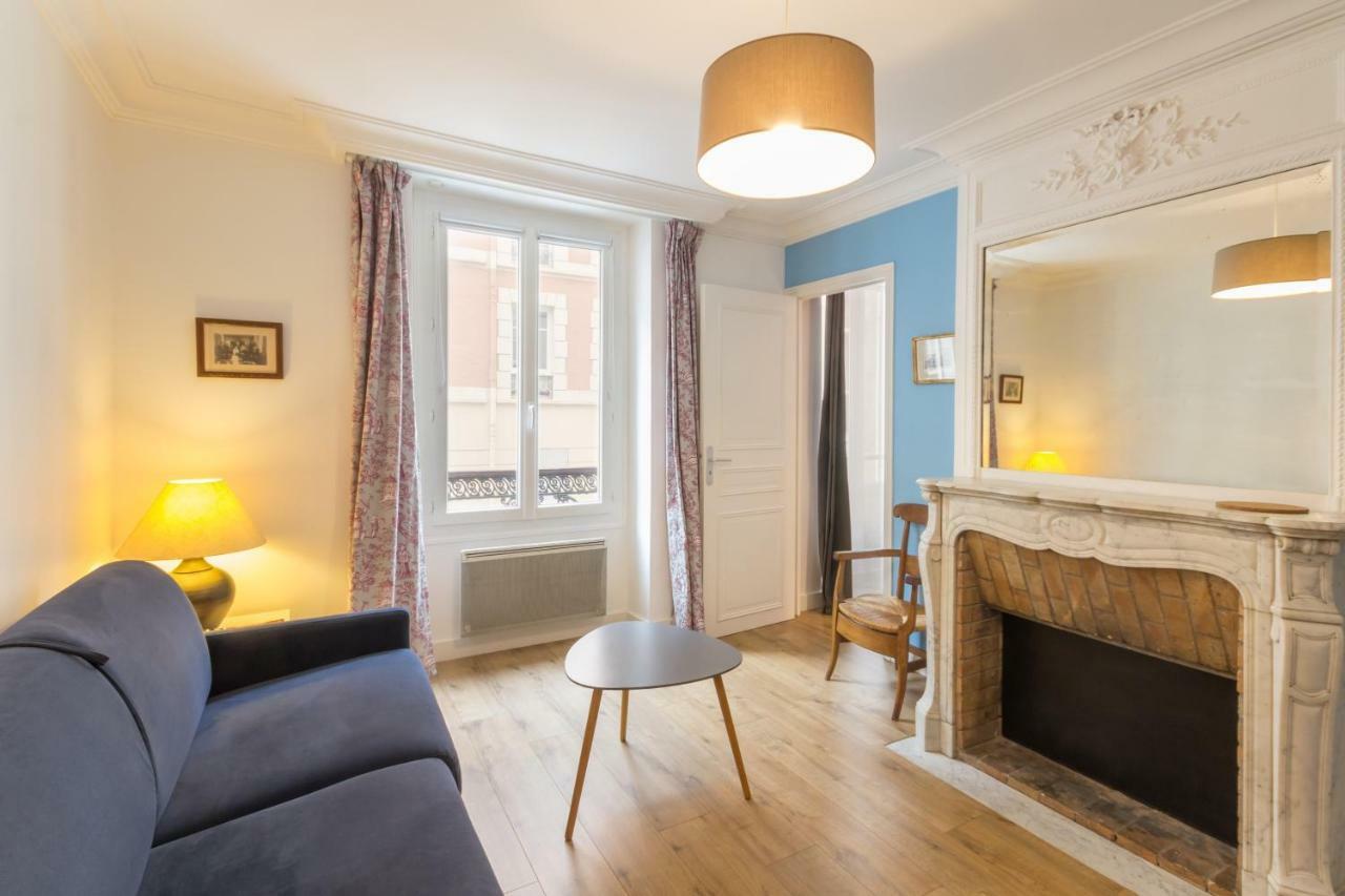 Bed and Breakfast Les Toits De Paris Exterior foto