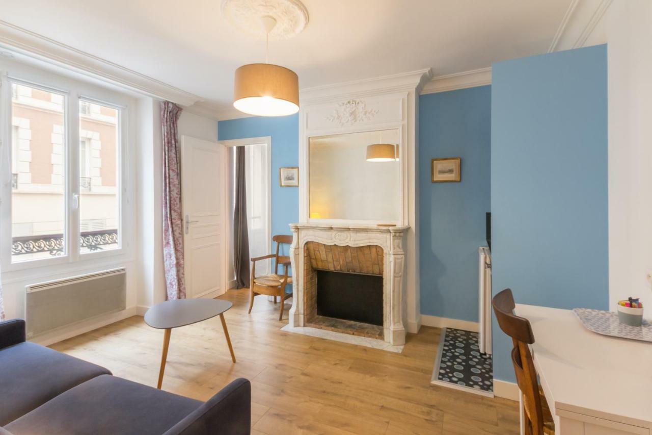 Bed and Breakfast Les Toits De Paris Exterior foto