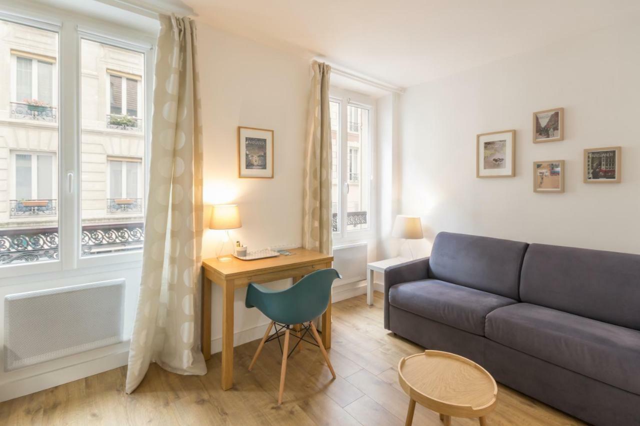 Bed and Breakfast Les Toits De Paris Exterior foto