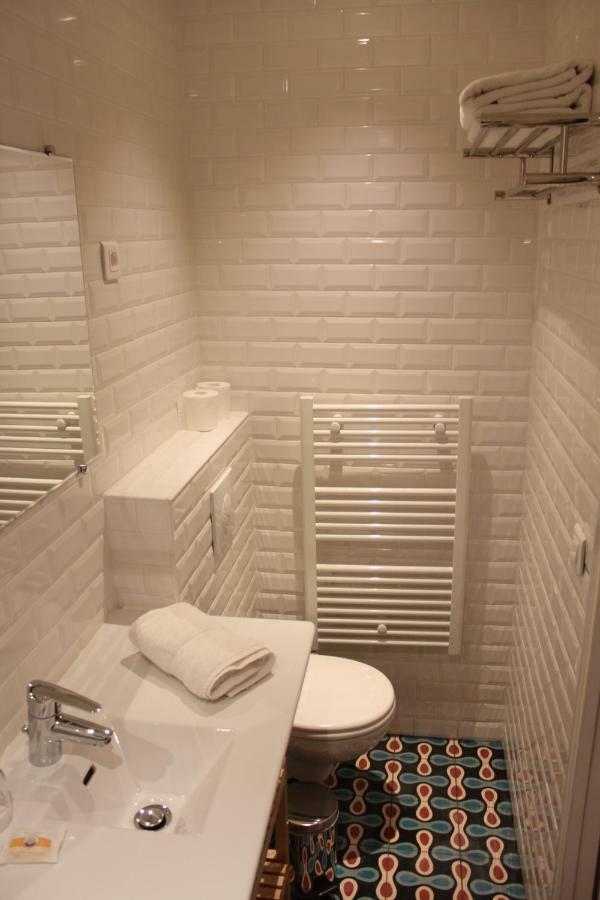 Bed and Breakfast Les Toits De Paris Exterior foto