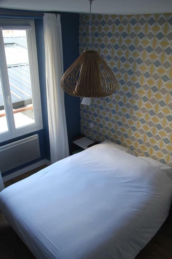 Bed and Breakfast Les Toits De Paris Exterior foto