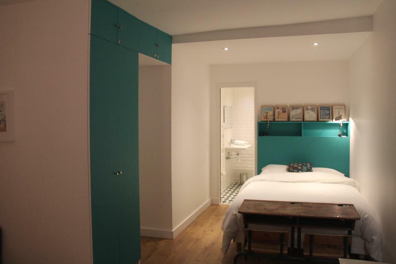 Bed and Breakfast Les Toits De Paris Exterior foto