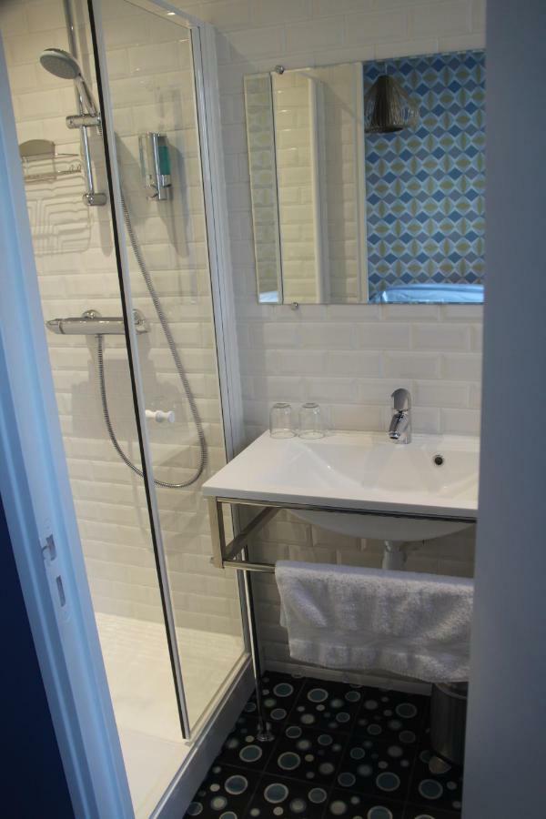 Bed and Breakfast Les Toits De Paris Exterior foto